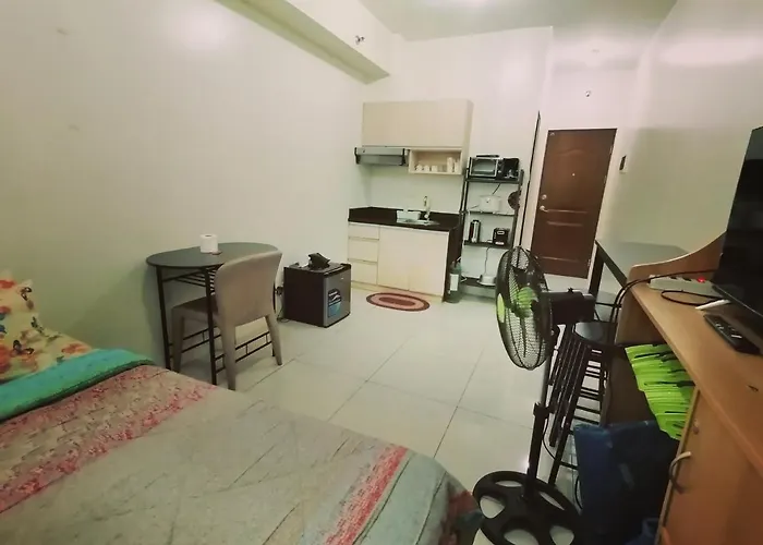 The Beacon Makati Staycation * Manille